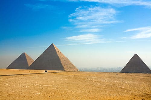 エジプト 四角錘の巨大建造物の総称 H I S ユニバーサルツーリズムデスクh I S ユニバーサルツーリズムデスク 障がい者旅行はh I S 車いす 高齢者