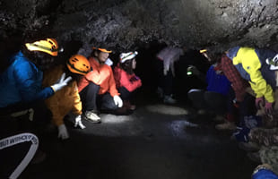 洞窟探検(イメージ)