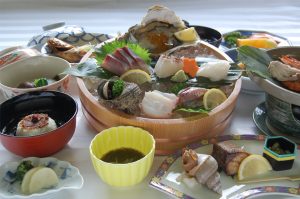 隠岐プラザホテル夕食一例（イメージ）