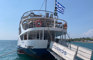 エーゲ海１日クルーズ船