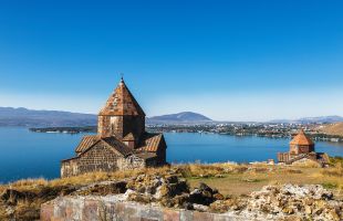 アルメニア・セヴァン湖（イメージ）