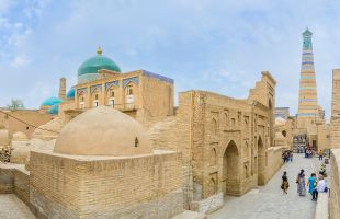 ヒヴァ旧市街（イメージ）